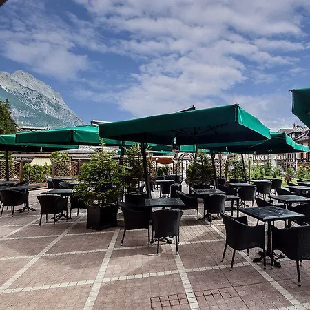 Hotel Bellevue & 4*