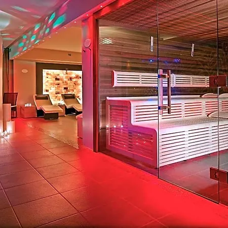Bellevue & 4* קורטינה ד'אמפזו