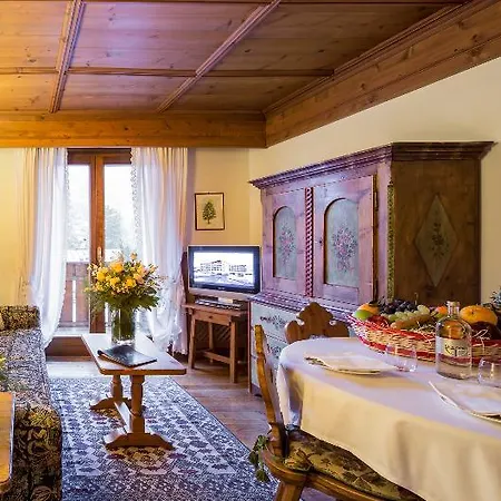 Hotel Bellevue & Cortina dʼAmpezzo