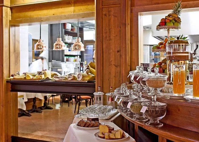 Bellevue & Κορτίνα Ντ' Αμπέτσο